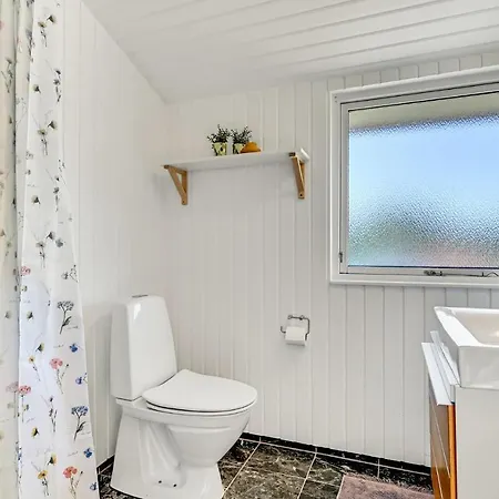 Ferienhaus Beautiful In With Wifi Ebeltoft